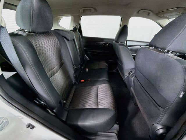 Used 2018 Nissan Rogue S FWD image 26