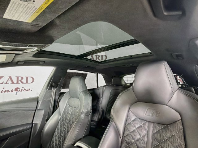 Used 2023 Audi SQ8 Prestige AWD/4WD image 26