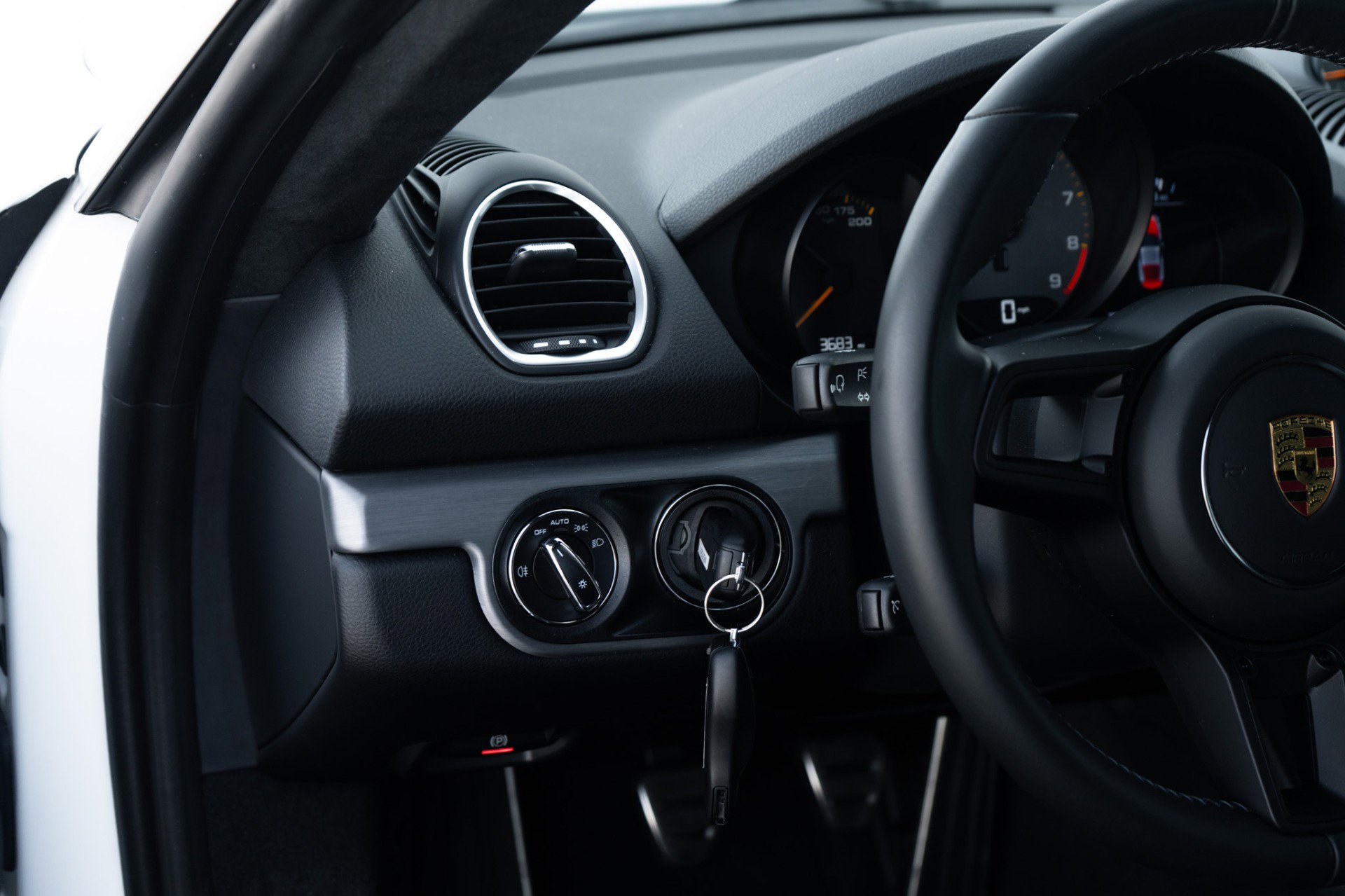 Used 2022 Porsche 718 Cayman GT4 image 18