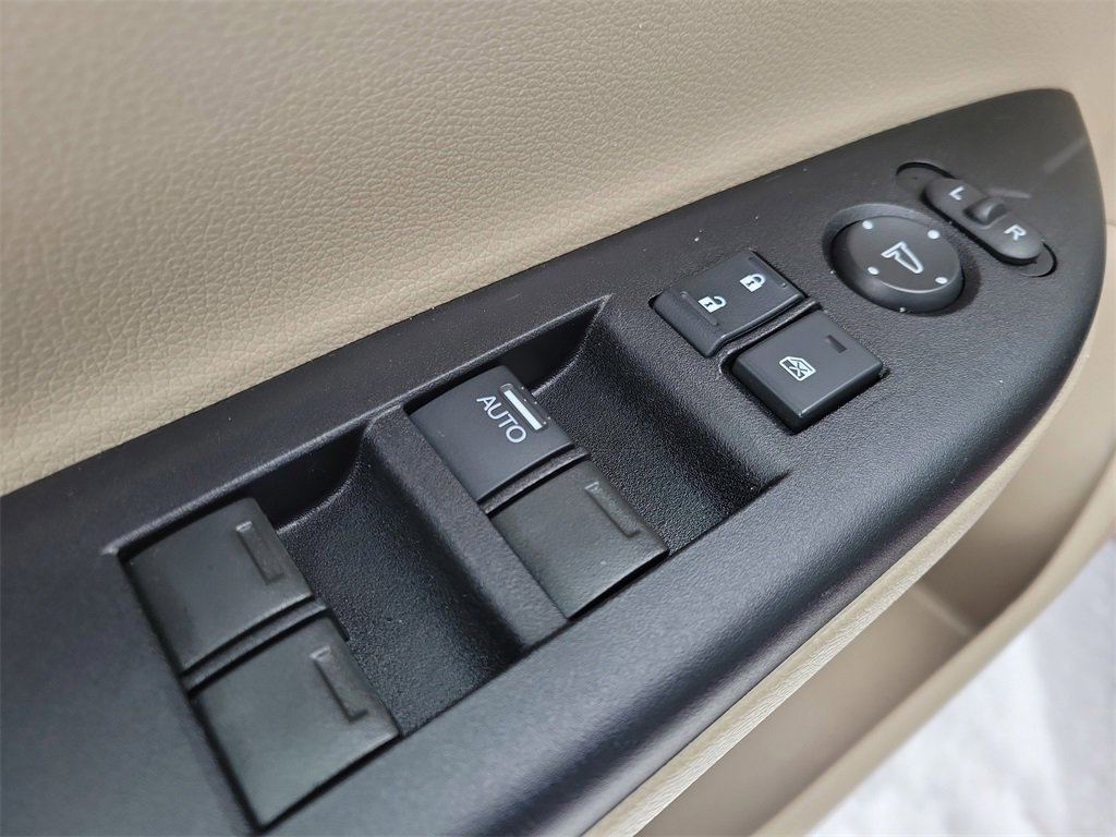 Used 2017 Honda Accord LX image 14