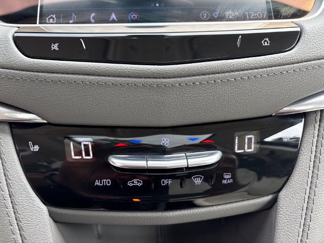 Used 2023 Cadillac XT5 Premium Luxury w/ LPO, Floor Liner Package AWD/4WD image 35
