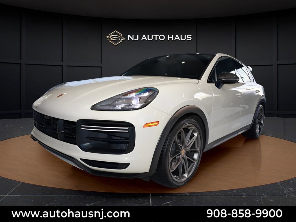 Used 2023 Porsche Cayenne Turbo GT image 4