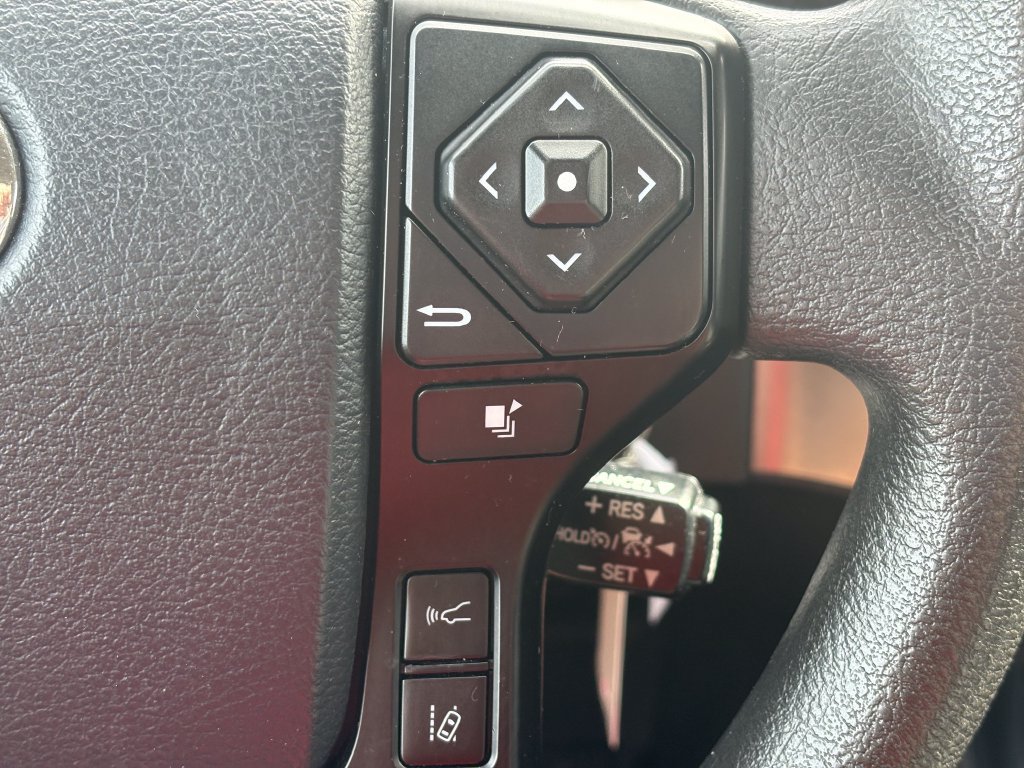 Used 2019 Toyota Tacoma SR w/ Exterior Package AWD/4WD image 9