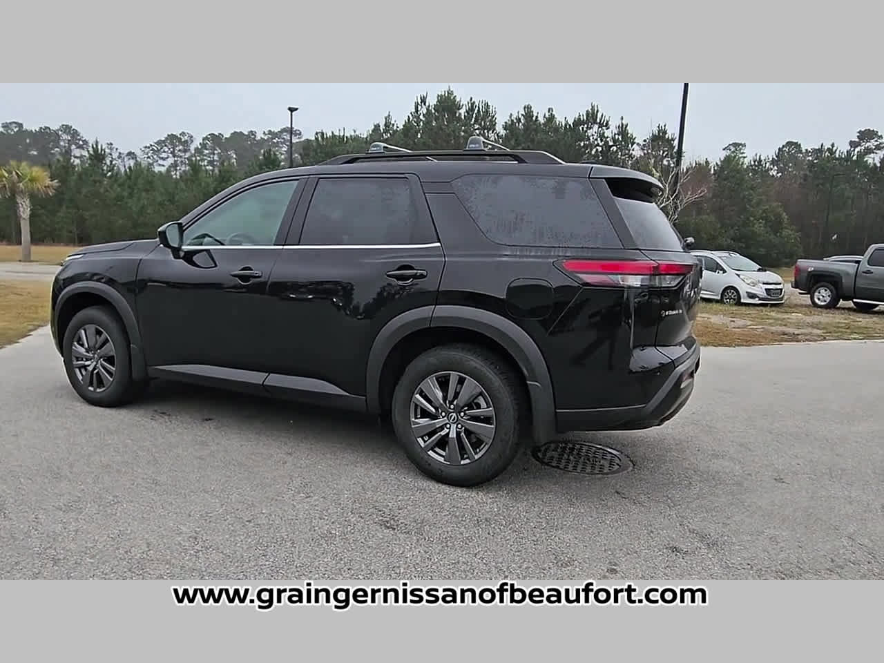 New 2026 Nissan Pathfinder SV FWD image 28
