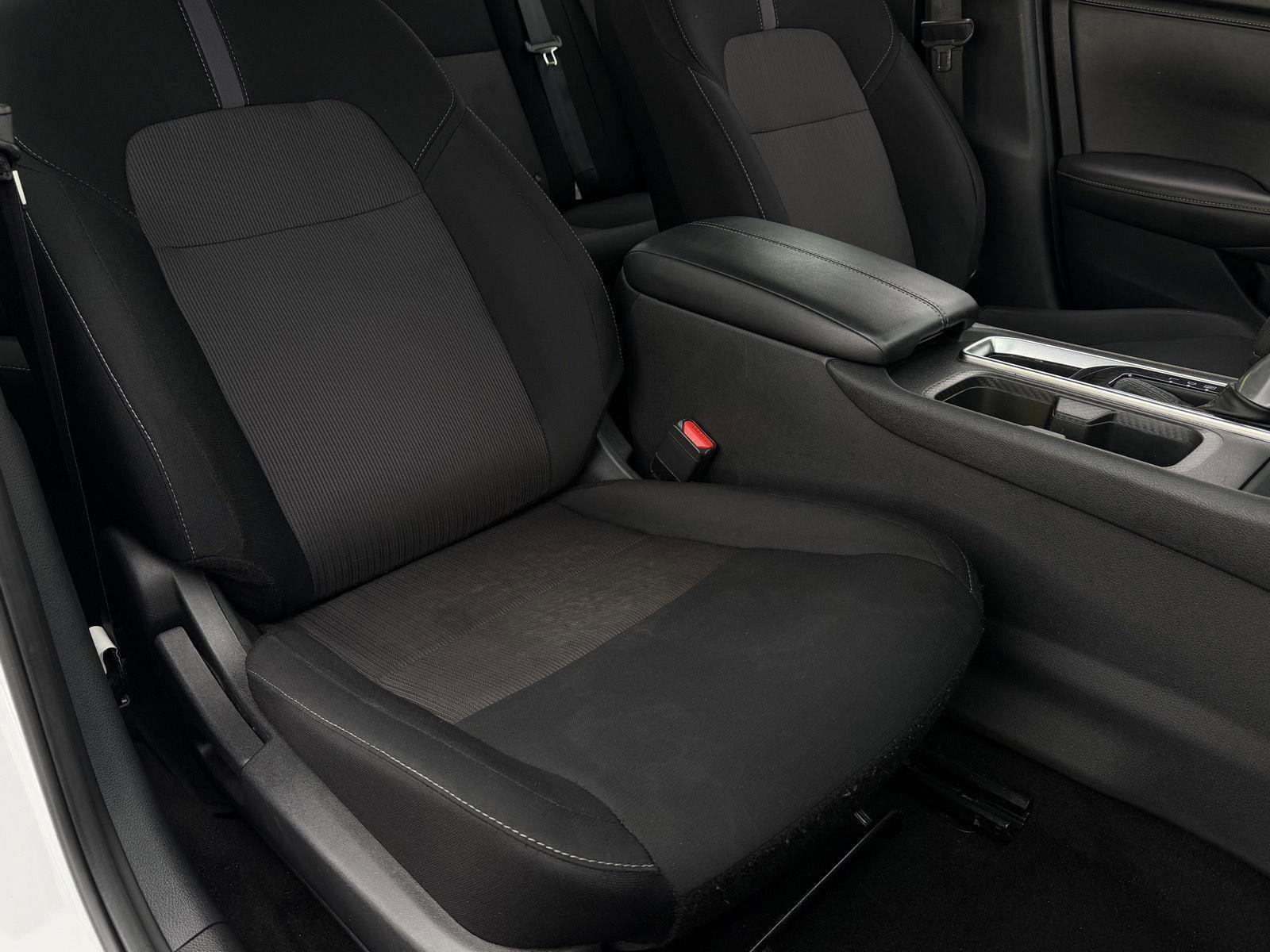 Used 2024 Nissan Sentra SV image 23