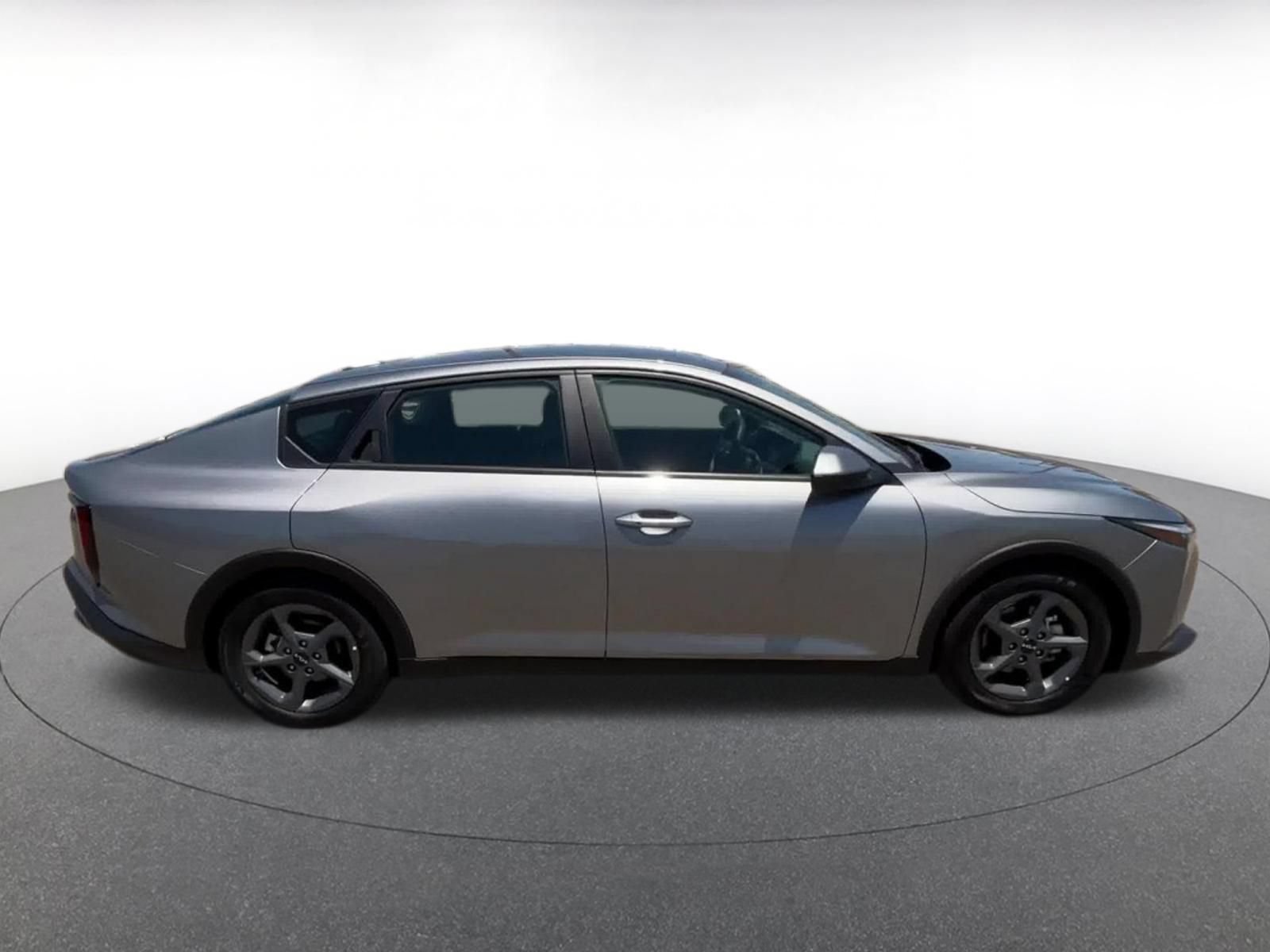 Used 2025 Kia K4 FWD image 16