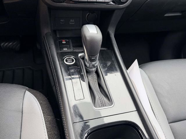 Used 2023 Nissan Kicks SR w/ SR Premium Package FWD image 22
