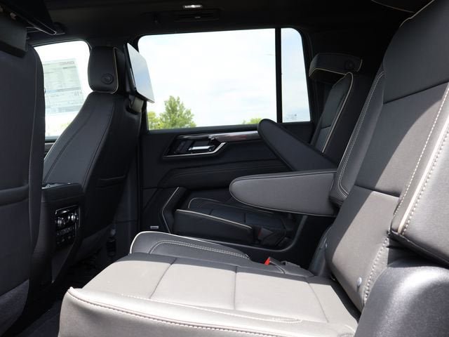 New 2026 GMC Yukon XL Elevation w/ Elevation Premium Package AWD/4WD image 18