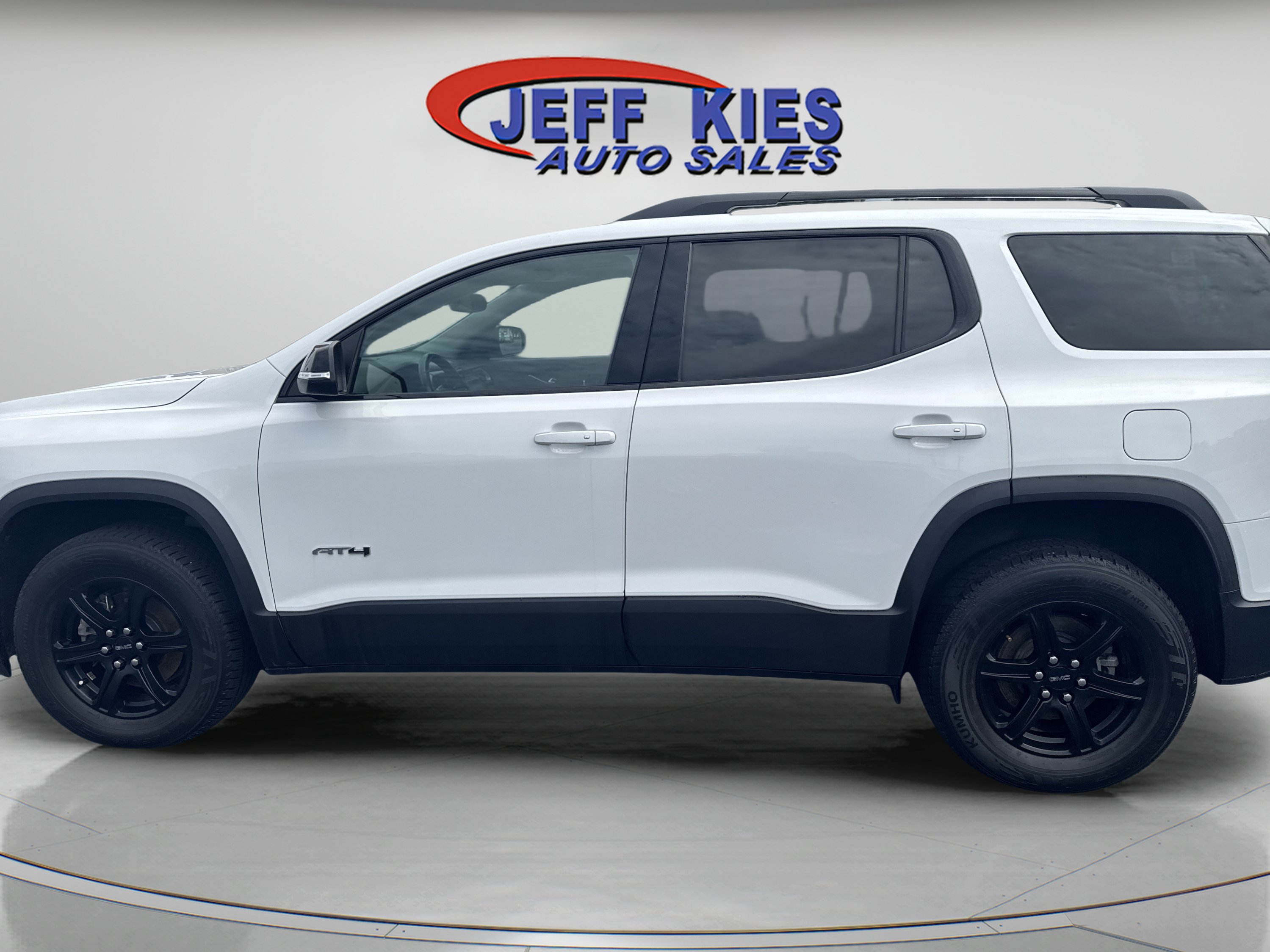 Used 2021 GMC Acadia AT4 w/ Trailering Package AWD/4WD image 8