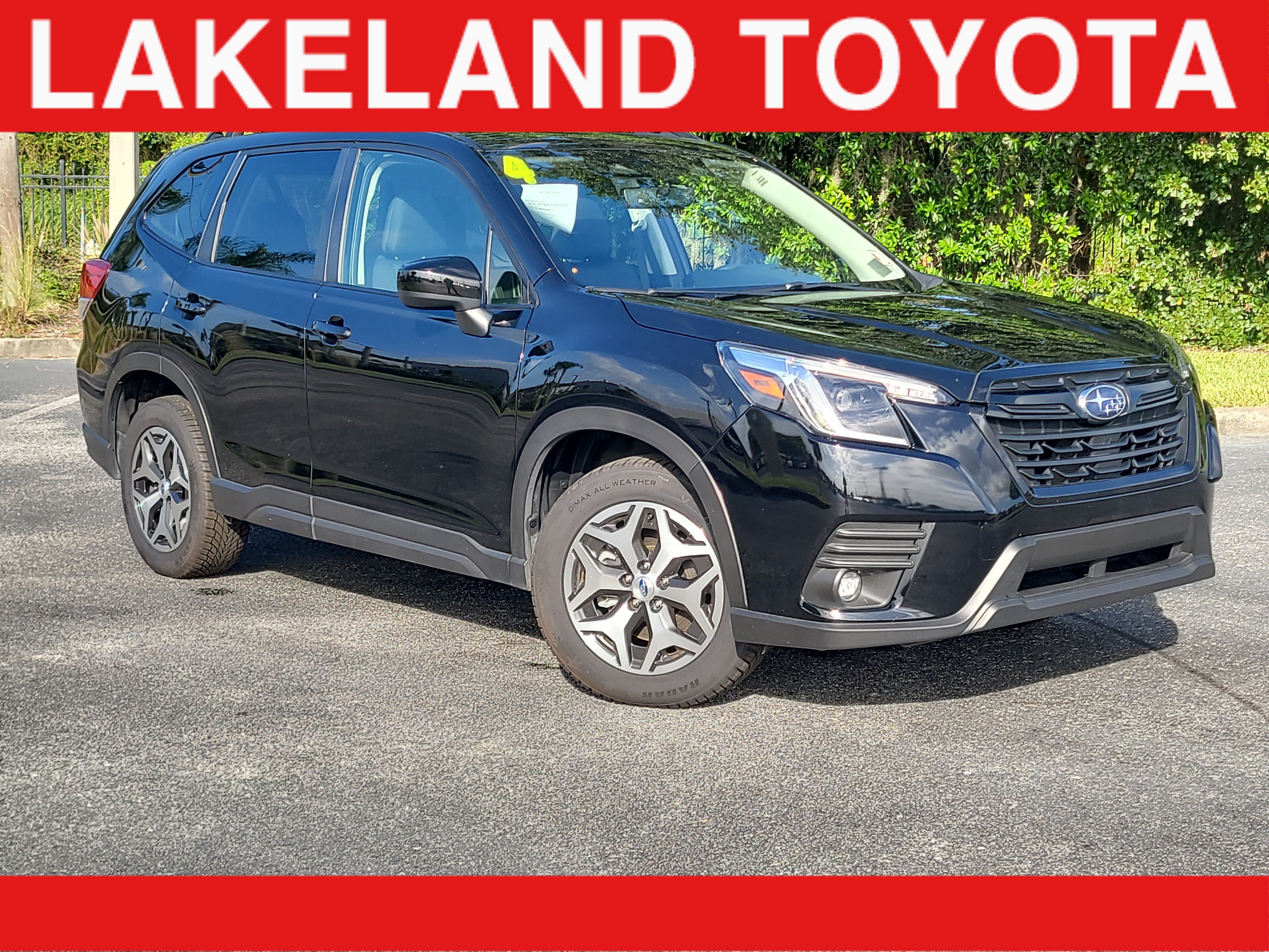 Used 2024 Subaru Forester Premium AWD/4WD image 1