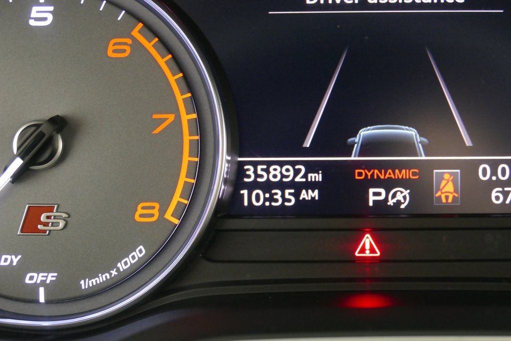 Used 2023 Audi SQ5 Premium w/ Convenience Package image 16