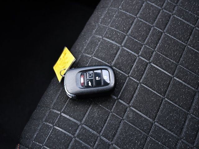 Used 2023 Honda HR-V Sport image 14