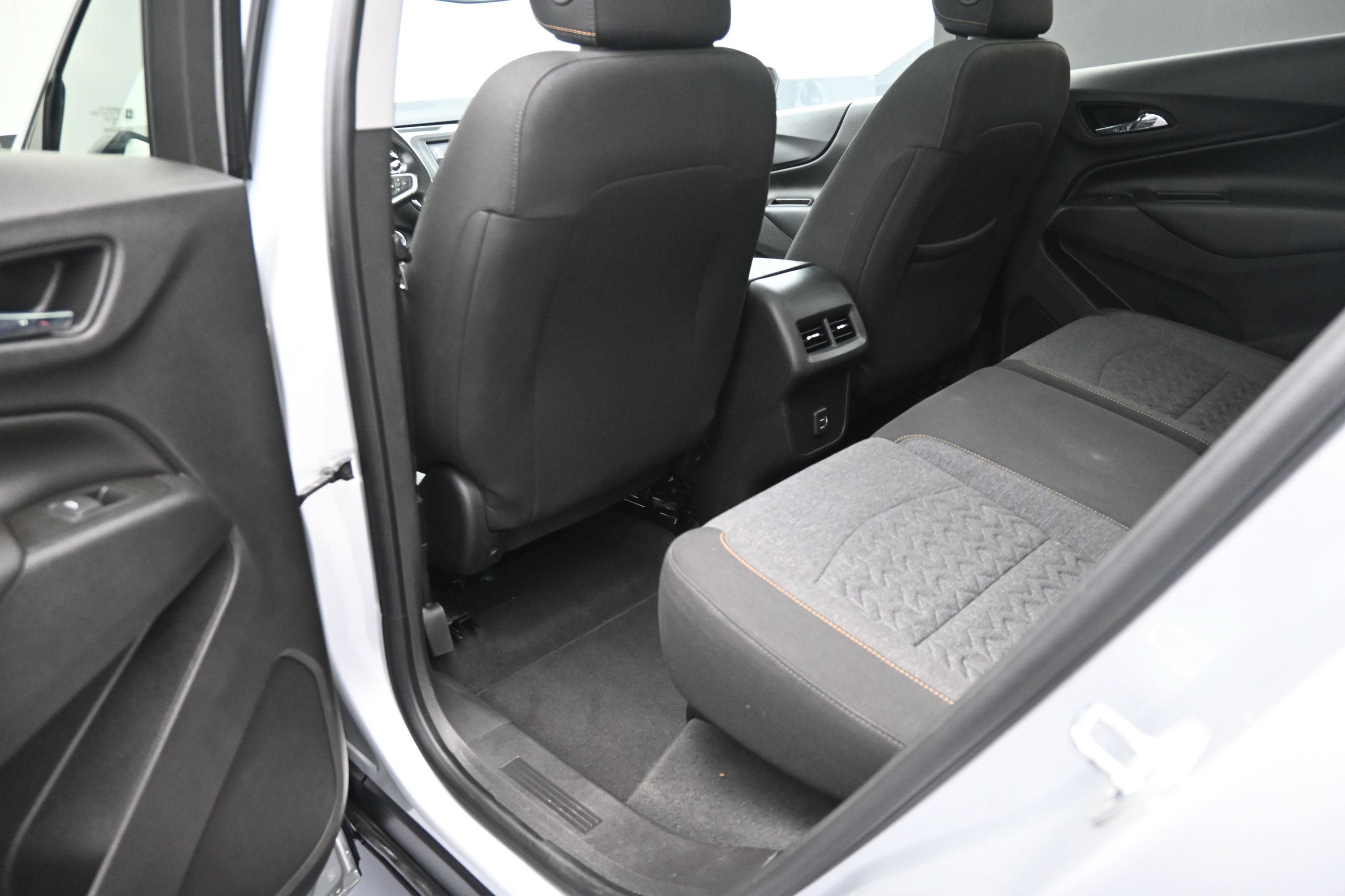 Used 2022 Chevrolet Equinox LT AWD/4WD image 28