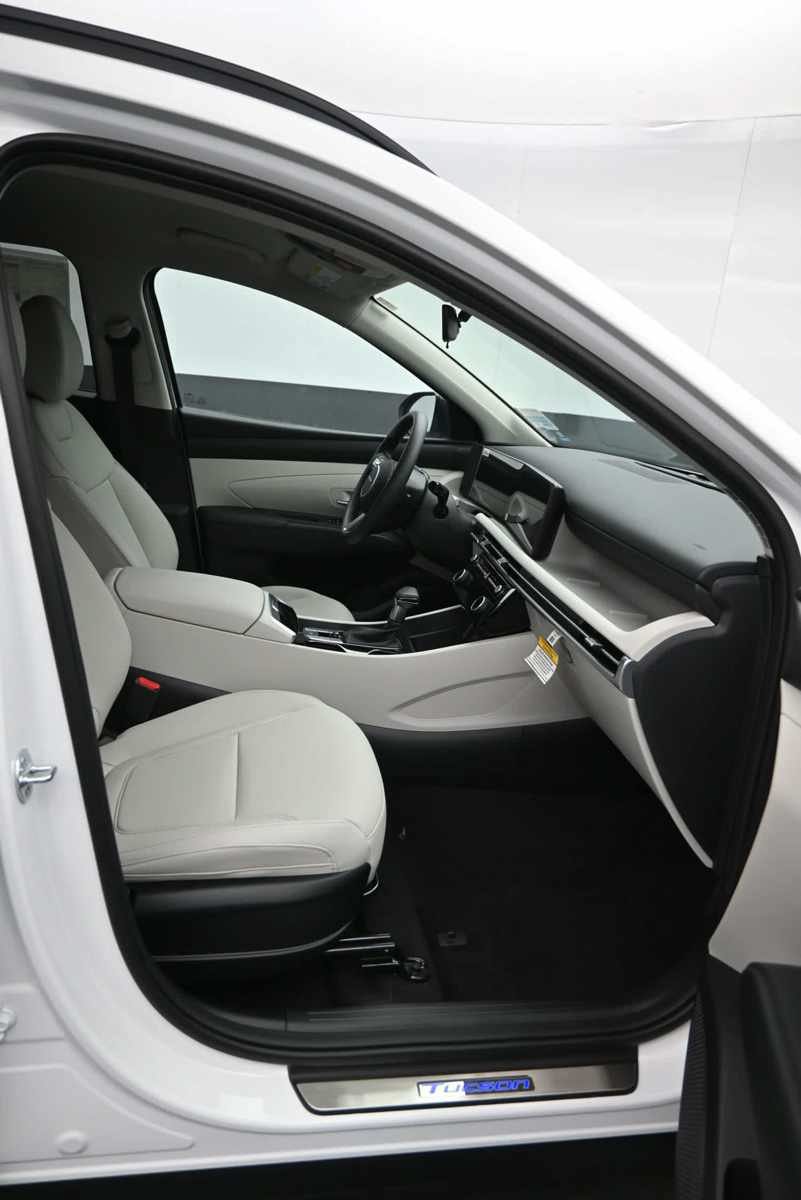 New 2026 Hyundai Tucson SEL Plus AWD/4WD image 11