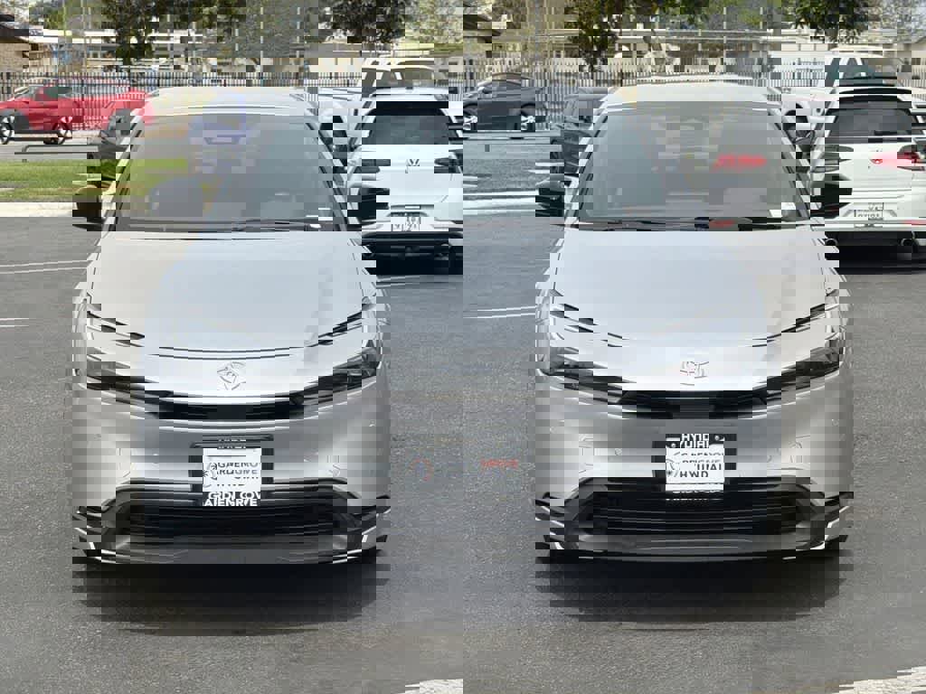 Used 2024 Toyota Prius LE image 2