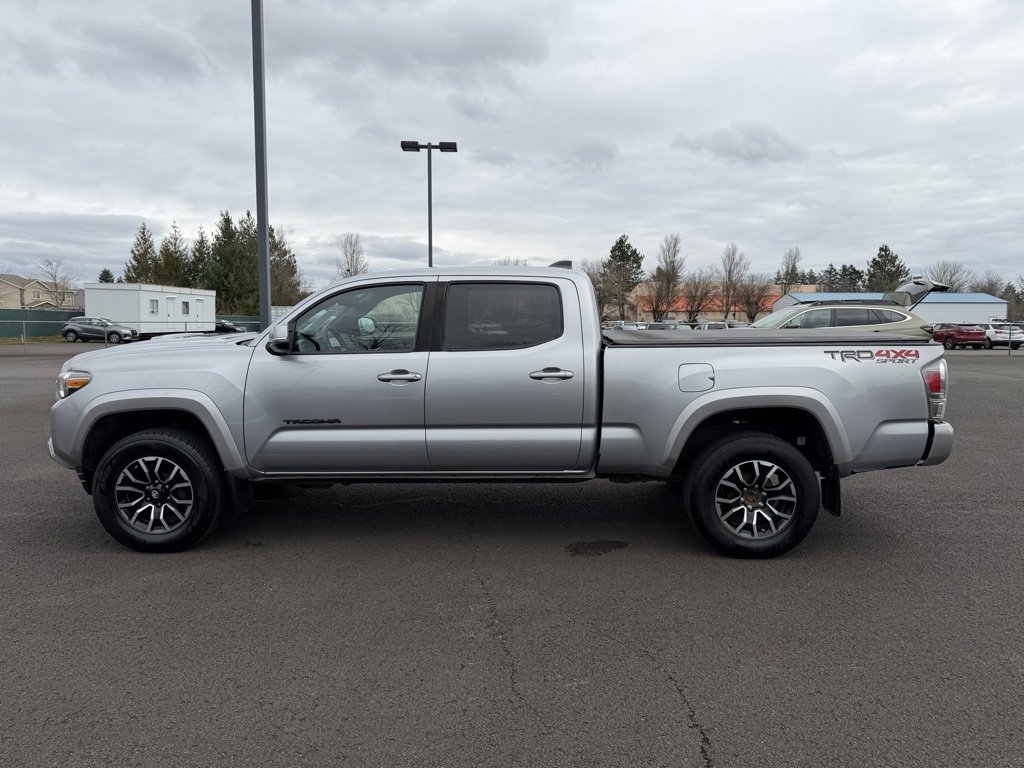 Used 2020 Toyota Tacoma TRD Sport w/ Blackout Package image 5