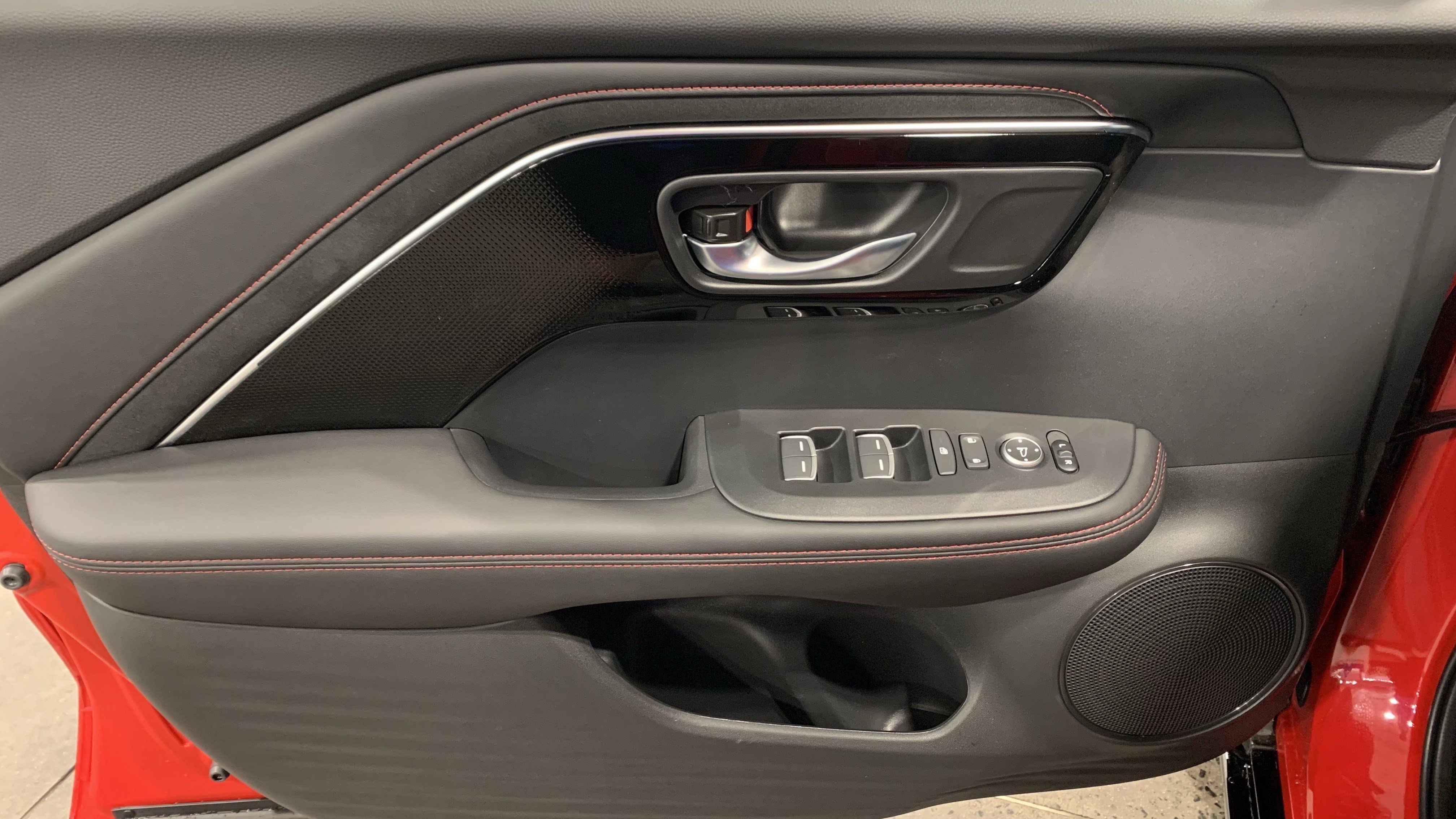 Used 2025 Acura ADX A-Spec image 18