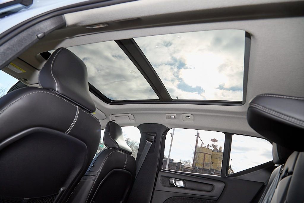 New 2026 Volvo XC40 B5 Ultra w/ Climate Package image 22