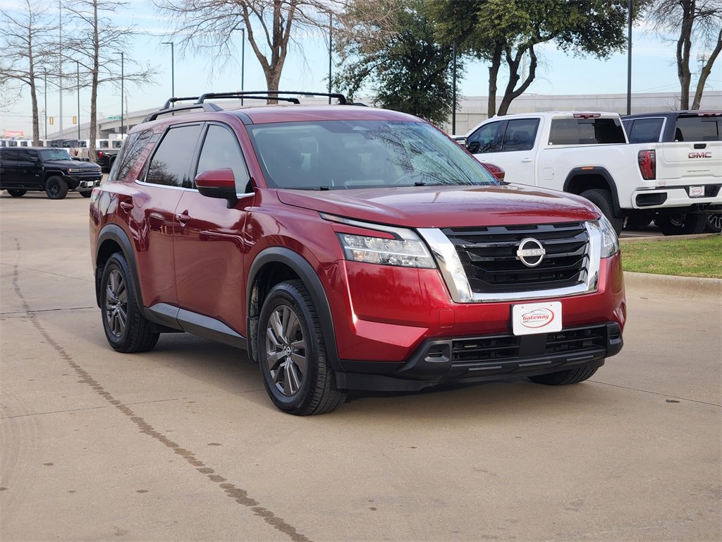 Used 2022 Nissan Pathfinder SV w/ Cargo Package image 3