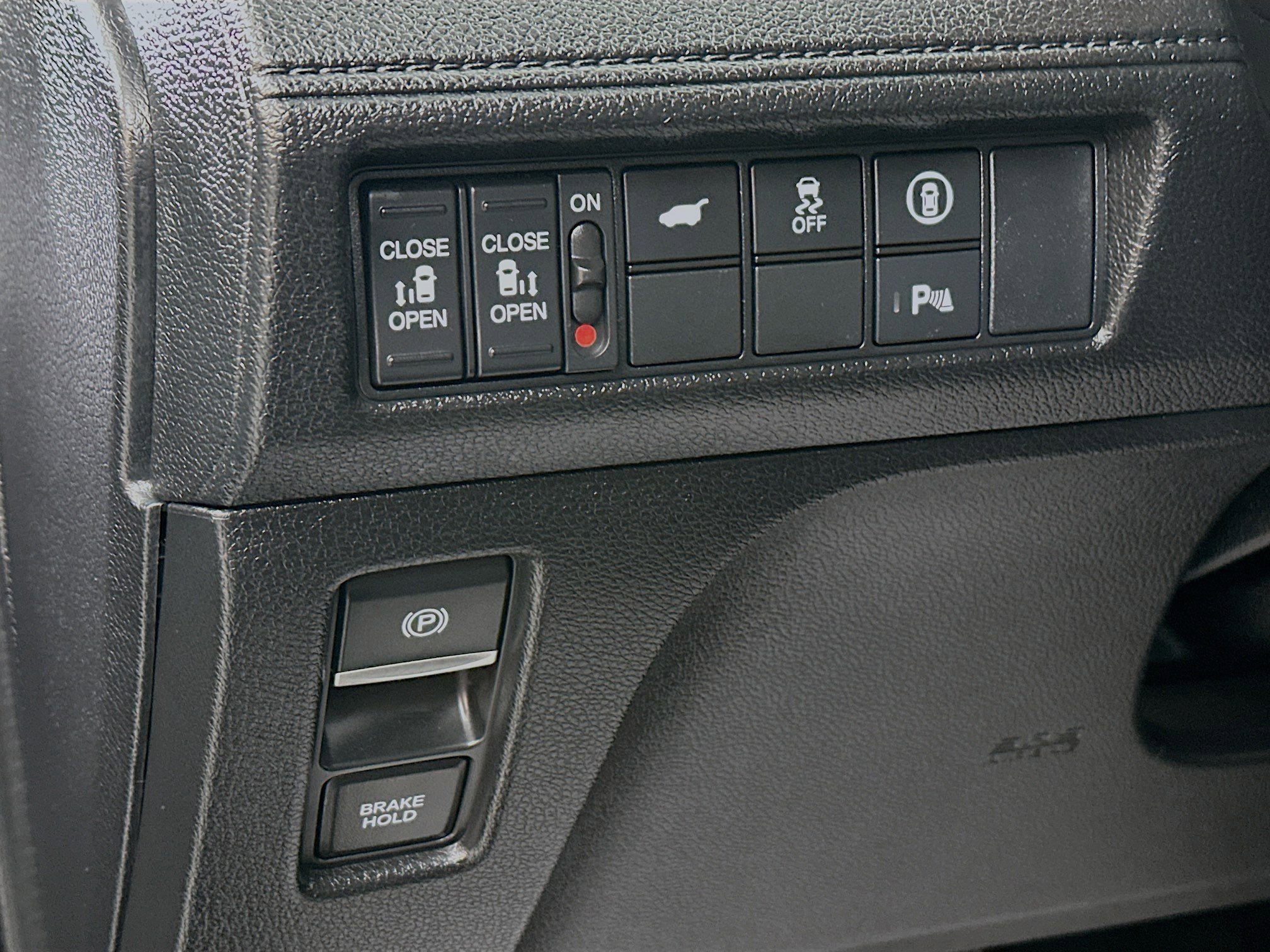 Certified 2024 Honda Odyssey Touring image 10