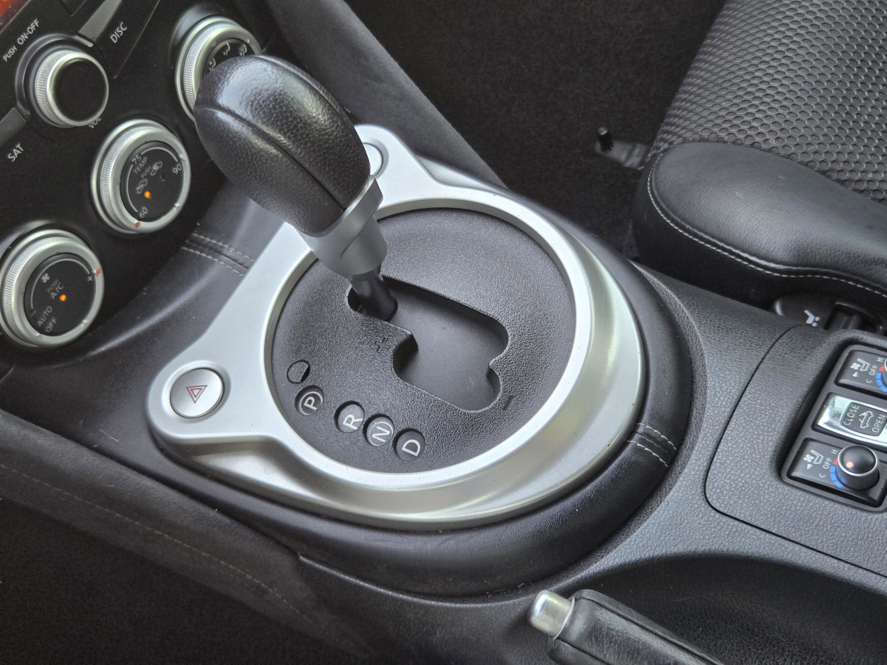Used 2010 Nissan 370Z Touring RWD image 16