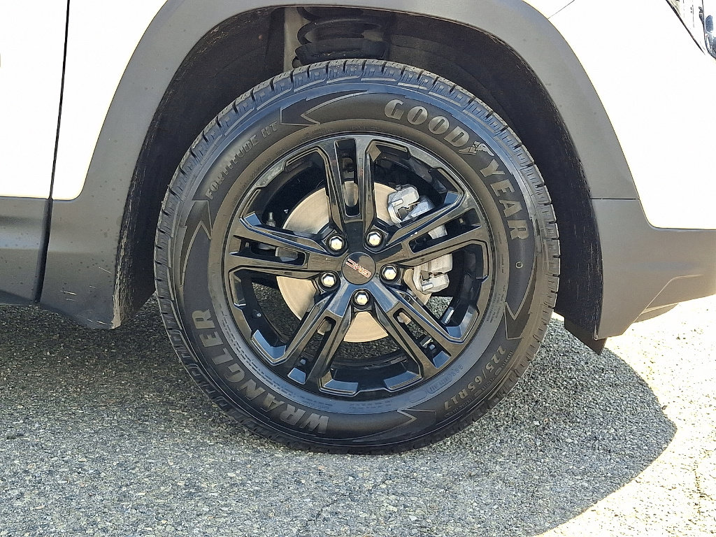Used 2022 GMC Terrain AT4 w/ LPO, Floor Liner Package AWD/4WD image 58
