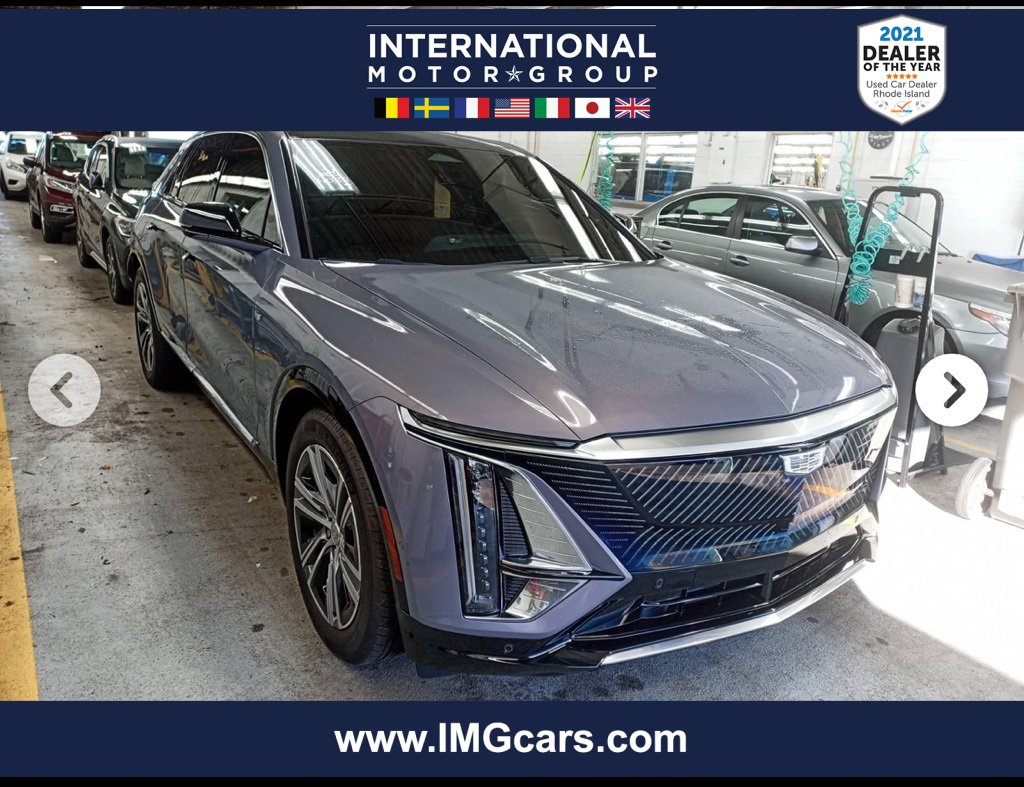 Used 2024 Cadillac Lyriq Luxury w/ LPO, Floor Liner Package image 1