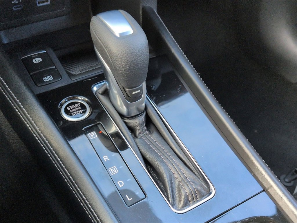 Used 2023 Nissan Kicks SR w/ SR Premium Package image 11