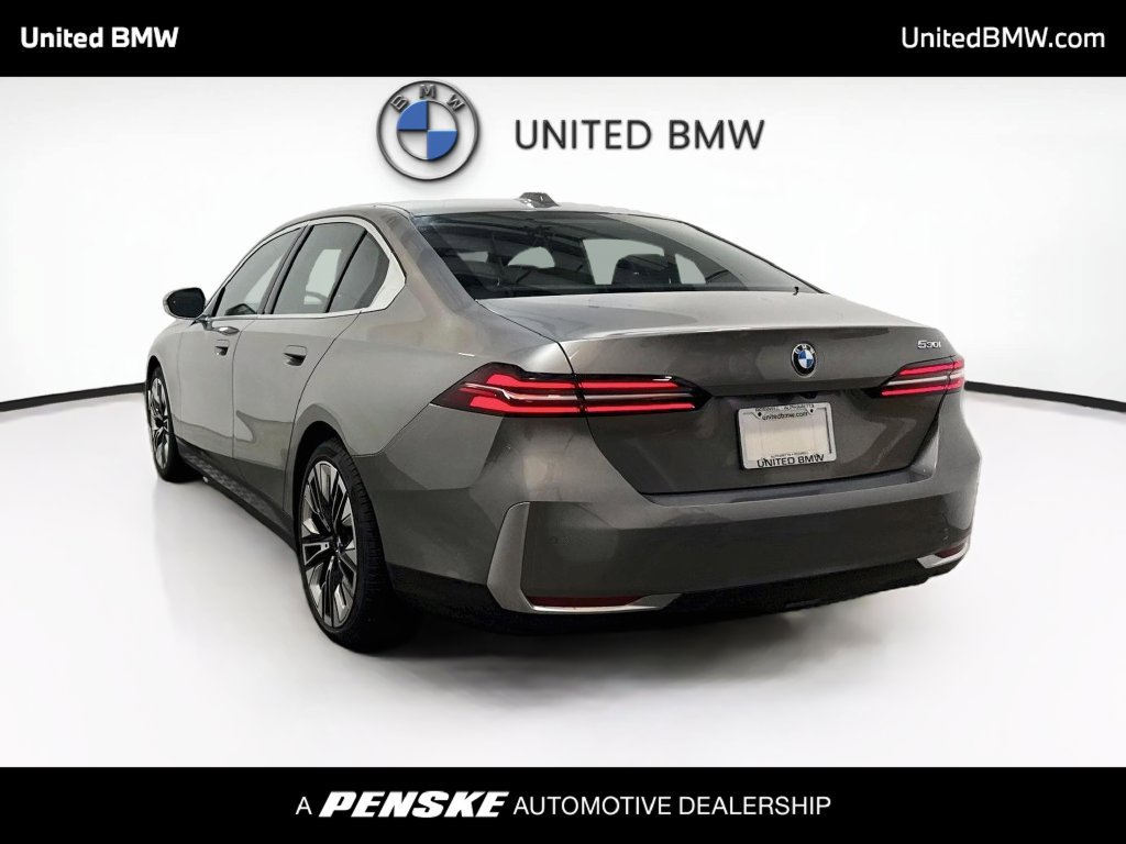 Certified 2026 BMW 530i RWD image 7