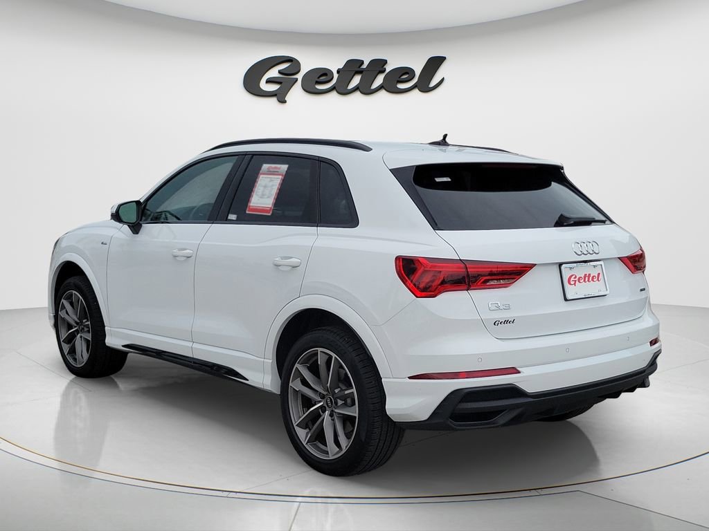 Used 2024 Audi Q3 2.0T Premium w/ Convenience Package AWD/4WD image 7