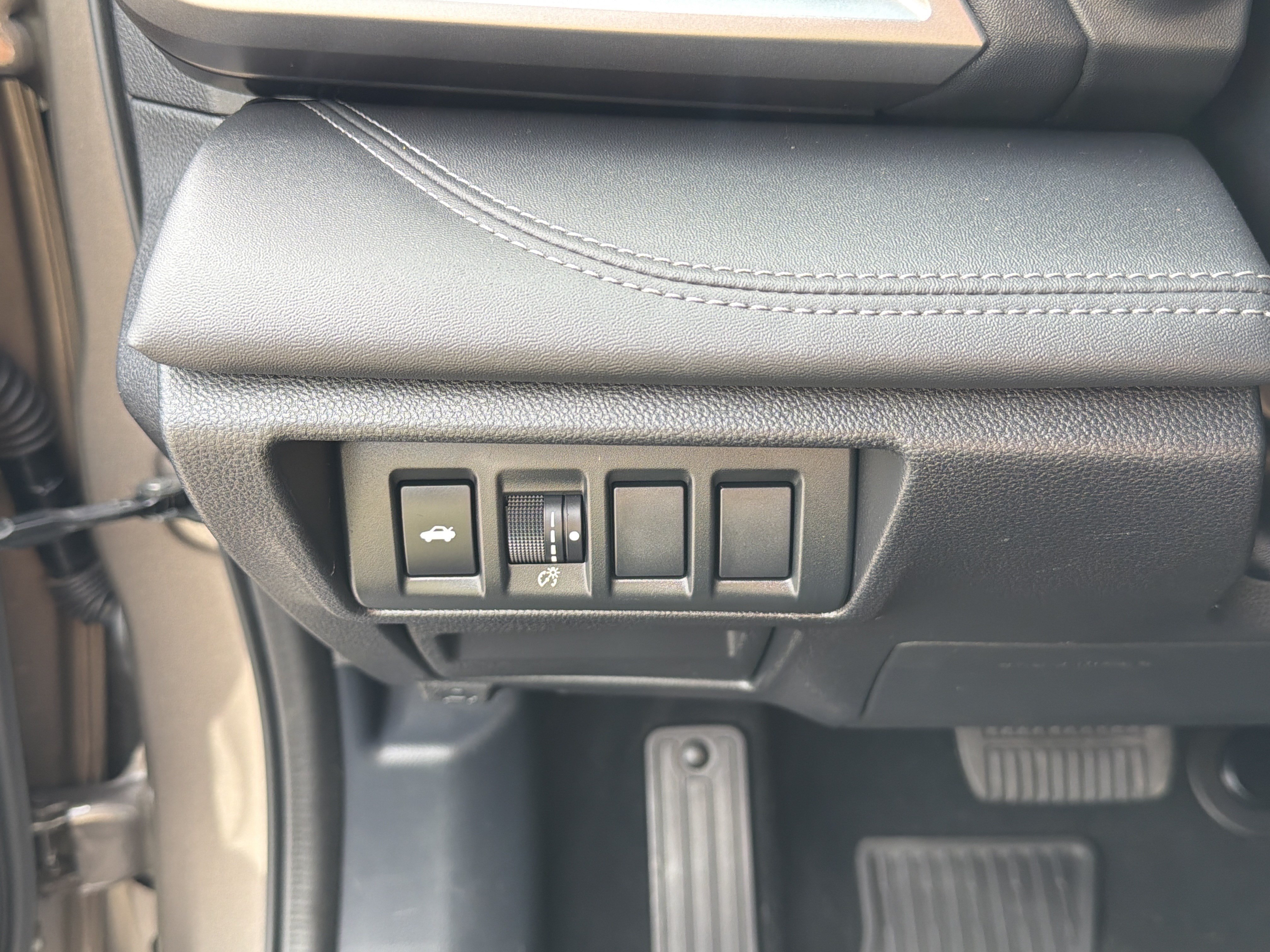 Used 2022 Subaru Legacy Limited AWD/4WD image 17