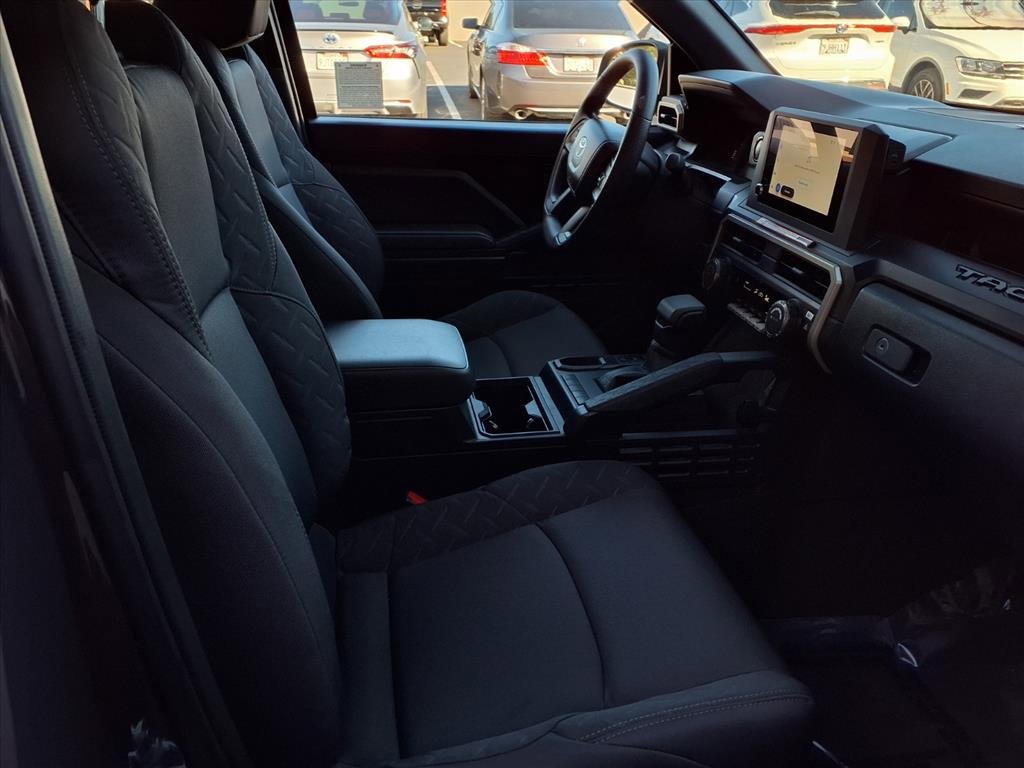 Certified 2025 Toyota Tacoma SR image 21