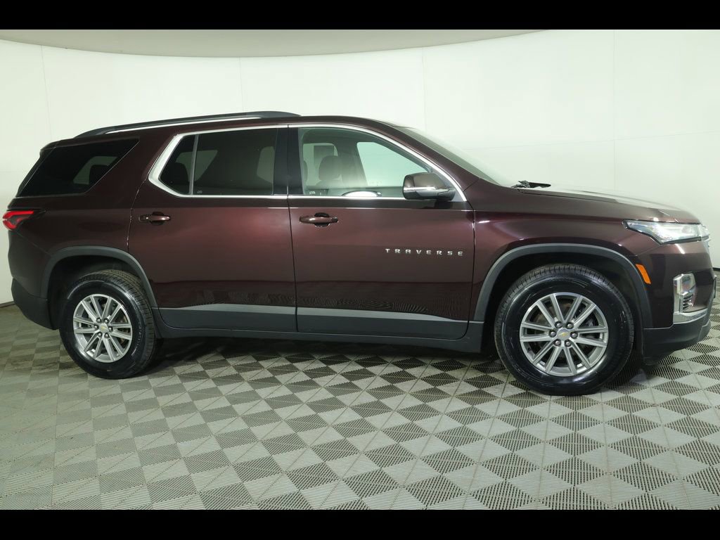 Used 2023 Chevrolet Traverse LT w/ LPO, Floor Liner Package image 2