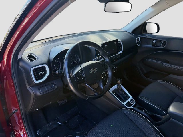 Used 2022 Hyundai Venue Limited FWD image 9
