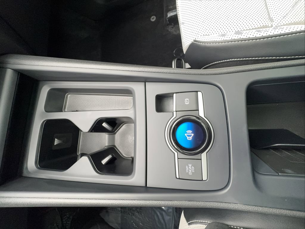 Used 2025 Volkswagen Tiguan SE w/ Panoramic Sunroof Package FWD image 42