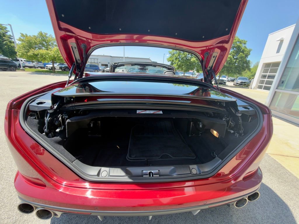 Used 2015 Ferrari California T RWD image 41