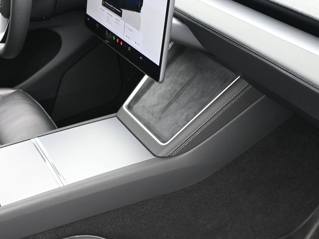 Used 2026 Tesla Model Y AWD image 37