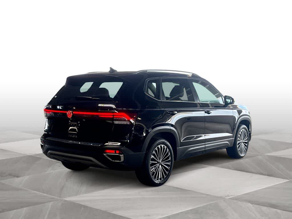 New 2025 Volkswagen Taos SE FWD image 8