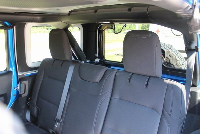 Used 2022 Jeep Wrangler Unlimited Sport image 27