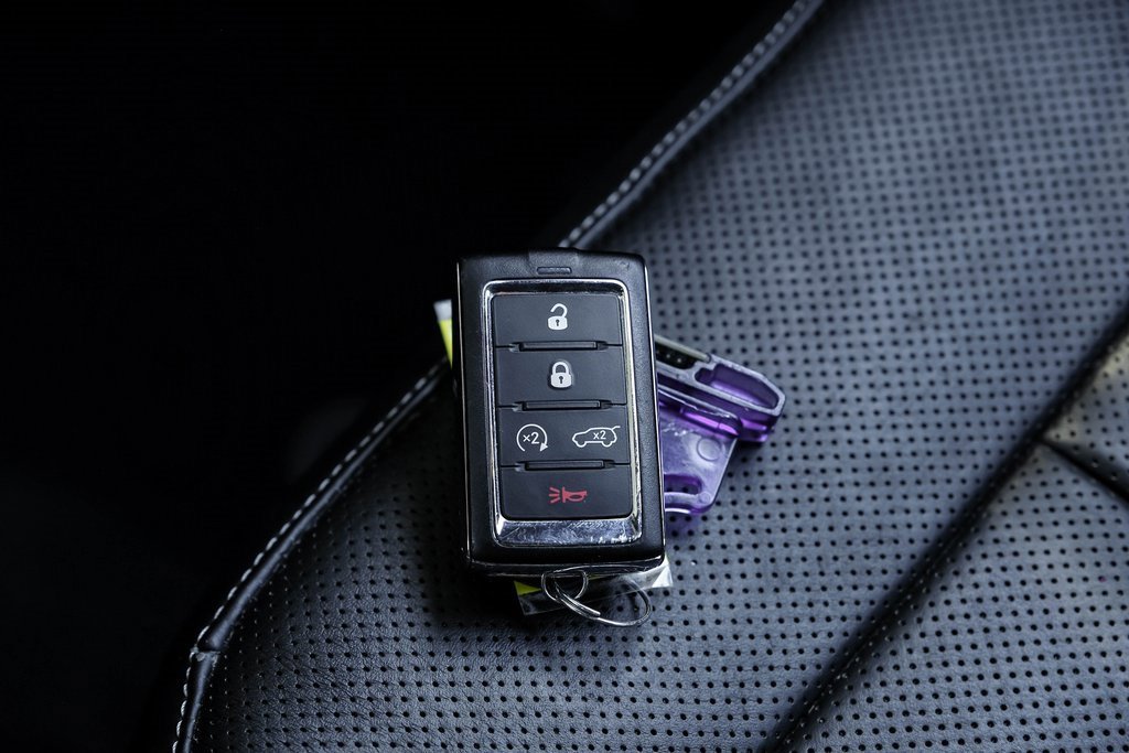 Used 2022 Jeep Grand Cherokee L Overland w/ MOPAR Finishing Package image 71