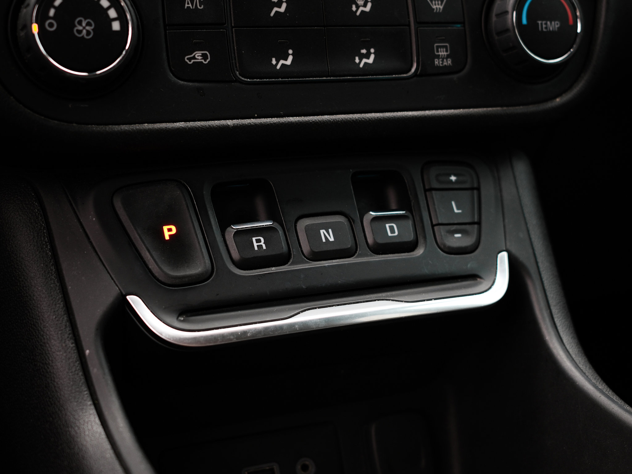 Used 2020 GMC Terrain SLE image 20