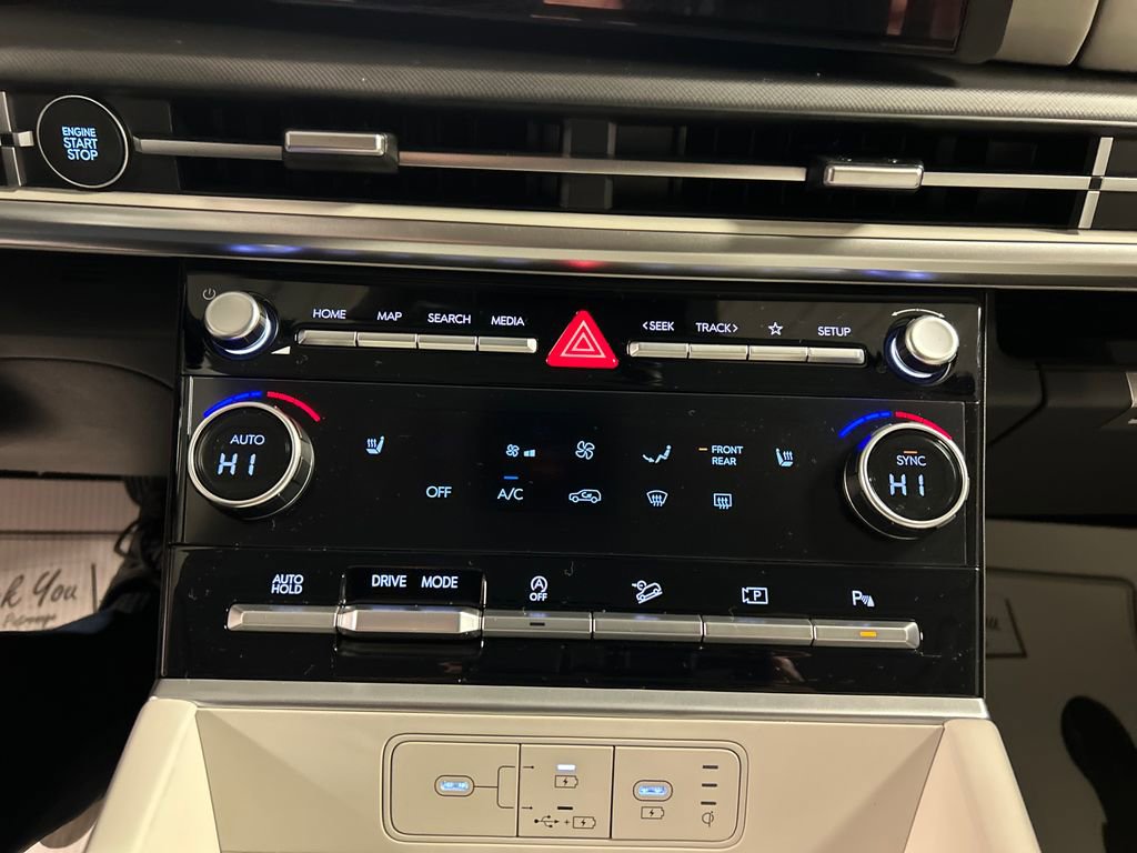 Used 2026 Hyundai Santa Fe SEL image 17