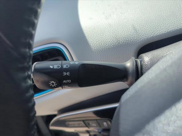 Certified 2018 Toyota Prius Three FWD image 17