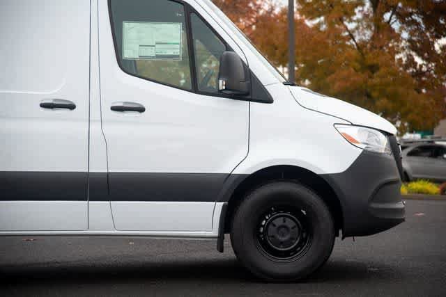Used 2025 Mercedes-Benz Sprinter 2500 image 9