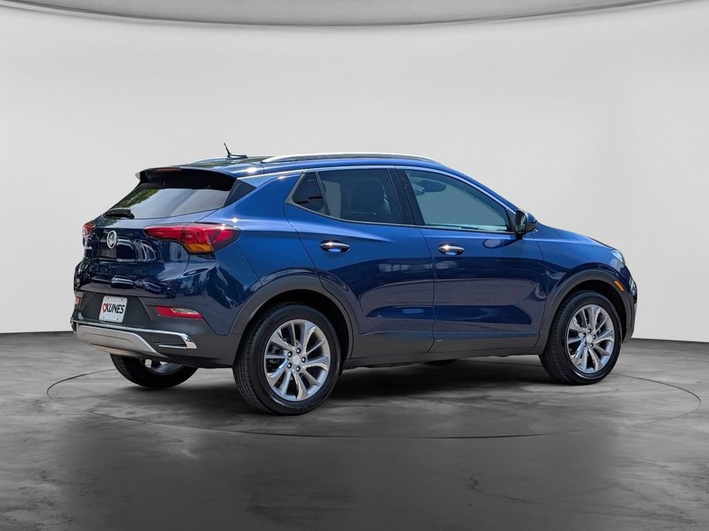 Used 2023 Buick Encore GX Essence w/ Experience Buick Package FWD image 11