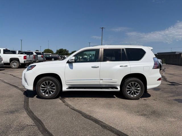 Used 2016 Lexus GX 460 Luxury w/ Preferred Accessory Package AWD/4WD image 4