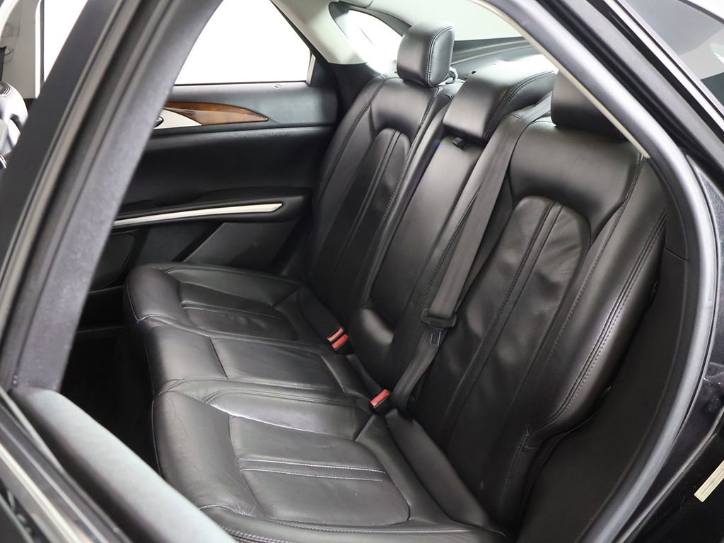 Used 2014 Lincoln MKZ image 30