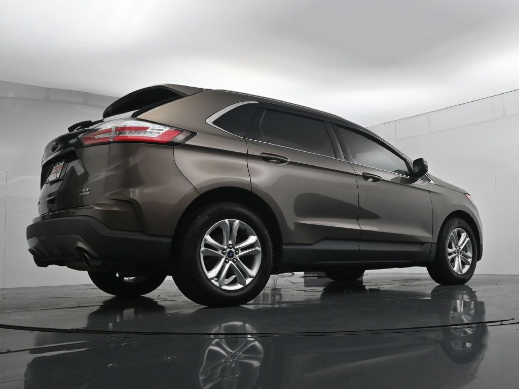 Used 2019 Ford Edge SEL AWD/4WD image 37