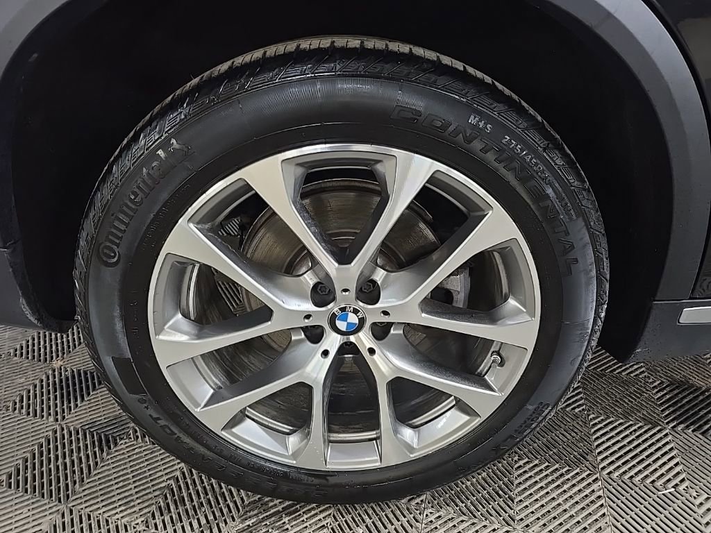 Used 2025 BMW X5 xDrive40i w/ Premium Package image 14