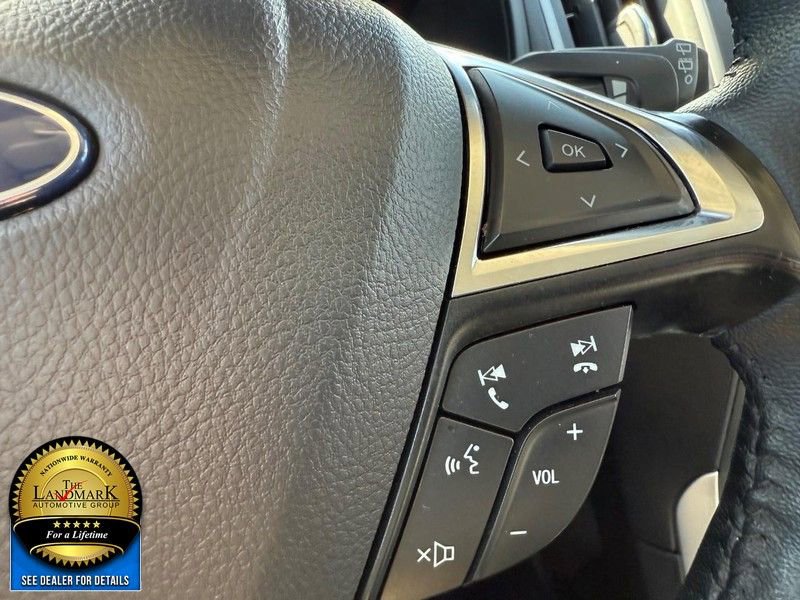 Used 2024 Ford Edge SEL image 11